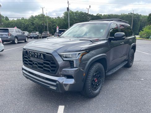 Used 2025 Toyota Sequoia TRD Pro AWD/4WD image 3
