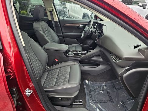 Used 2023 Buick Envision Avenir AWD/4WD image 11