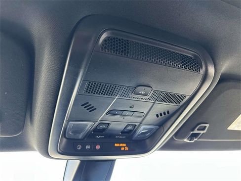 Used 2020 Cadillac XT6 Premium Luxury image 36