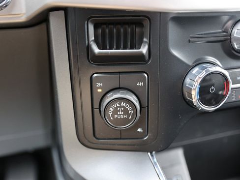 Certified 2022 Ford F150 XLT w/ Equipment Group 302A High image 29