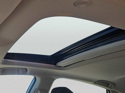 Used 2023 Honda Accord EX image 12