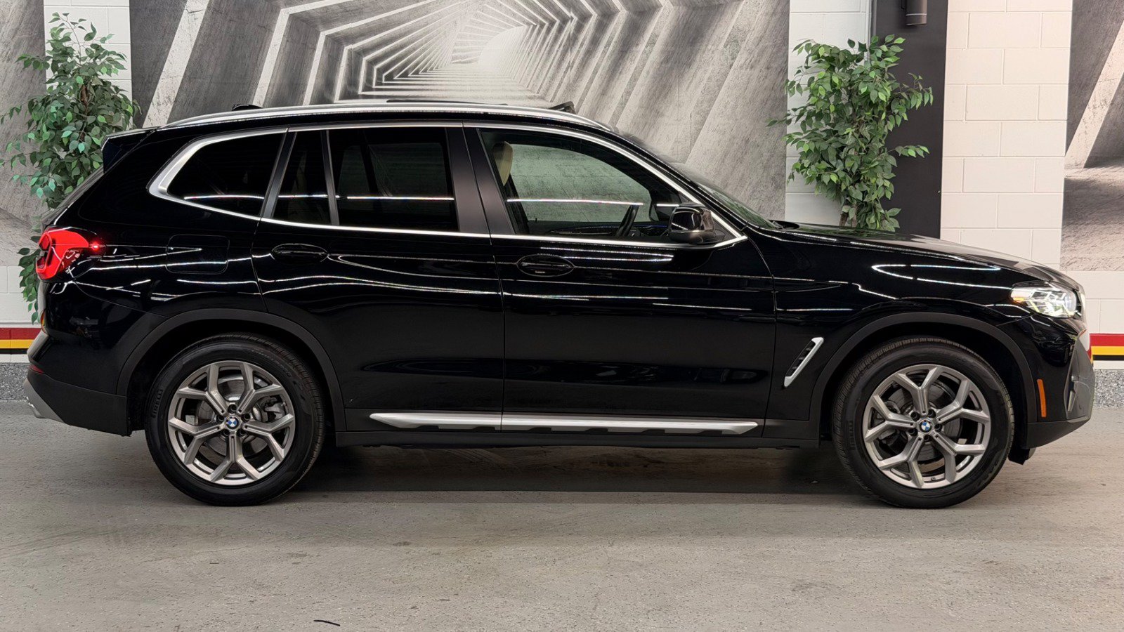 Used 2022 BMW X3 xDrive30i w/ Convenience Package AWD/4WD image 6