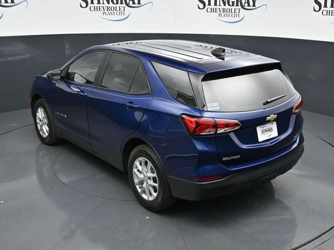 Used 2022 Chevrolet Equinox LS FWD image 22