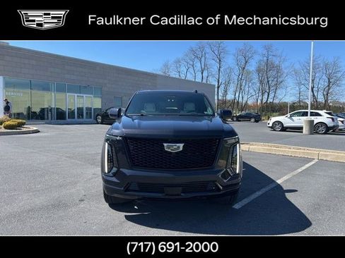 Used 2026 Cadillac Escalade Platinum Sport w/ LPO, ONYX Package image 12