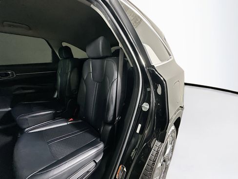 Used 2022 Kia Sorento S image 26