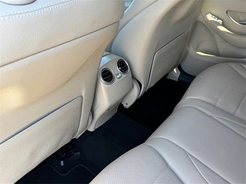 Used 2017 Mercedes-Benz GLC 300 image 15