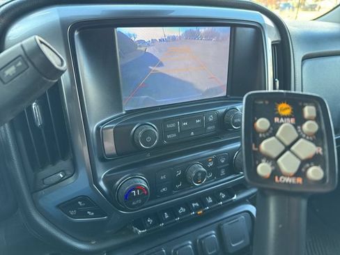 Used 2015 Chevrolet Silverado 1500 LTZ Z71 w/ LTZ Plus Package AWD/4WD image 11