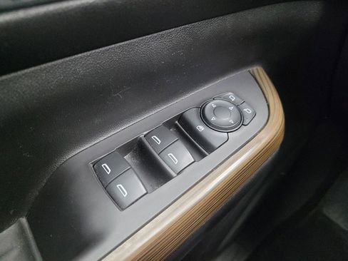 Used 2019 GMC Acadia SLE FWD image 27