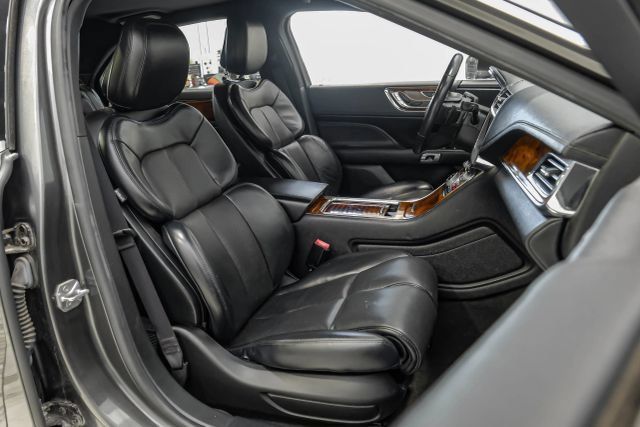 Used 2019 Lincoln Continental Select FWD image 44