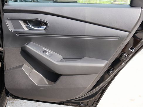 New 2025 Honda Accord SE image 10