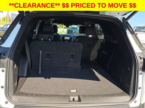 Certified 2023 Chevrolet Traverse LT w/ LT Premium Package AWD/4WD image 31