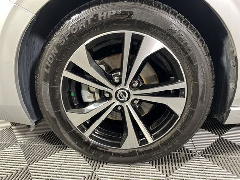 Certified 2023 Nissan Sentra SV image 18