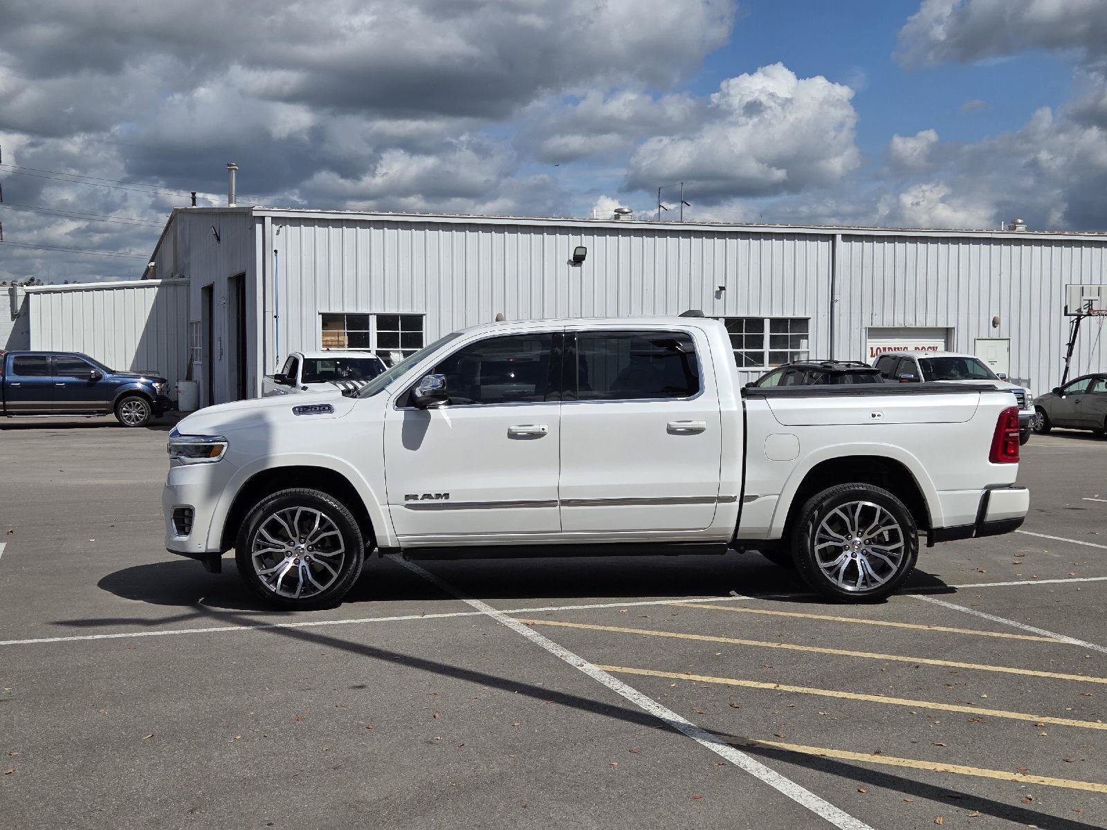 Used 2027 RAM 1500 Tungsten AWD/4WD image 6