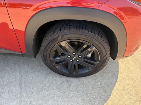 Used 2024 Chevrolet Trax ACTIV w/ Sunroof Package FWD image 24