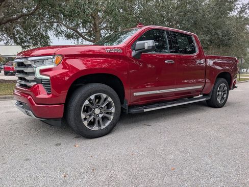 Used 2024 Chevrolet Silverado 1500 High Country w/ Z71 Off-Road Package image 4