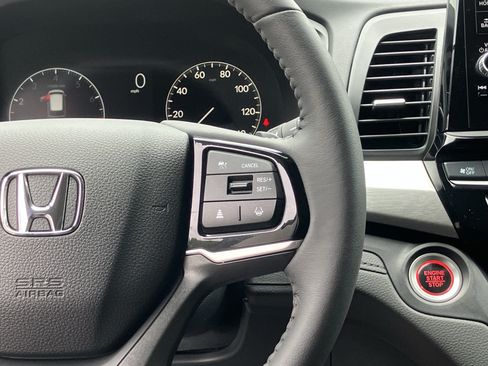 Certified 2026 Honda Odyssey EX-L image 22