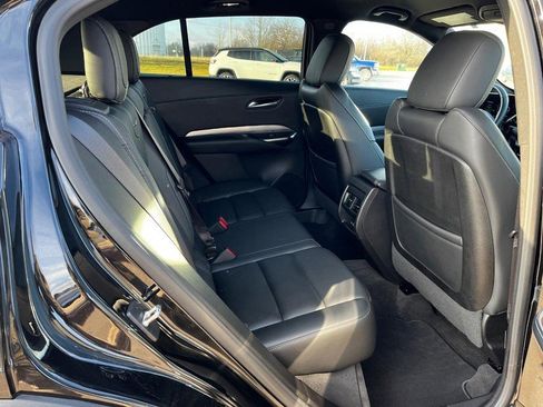 Used 2024 Cadillac XT4 Premium Luxury image 9