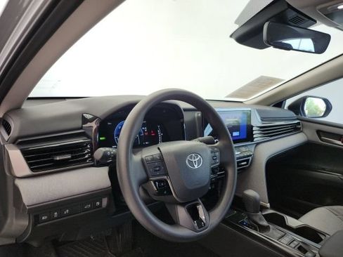 Used 2026 Toyota Camry LE FWD image 15
