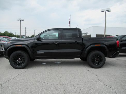 New 2026 GMC Canyon Elevation w/ Convenience Package RWD image 4