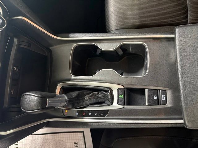 Used 2019 Honda Accord LX image 30