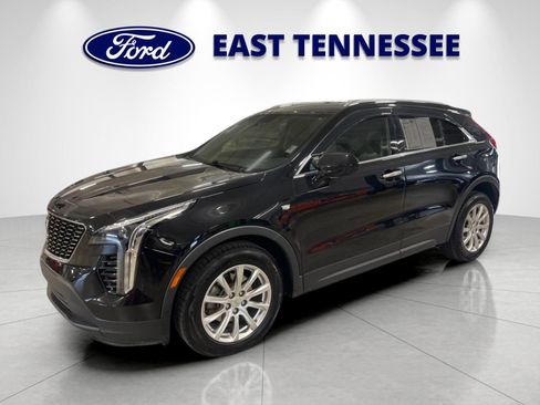 Used 2020 Cadillac XT4 Luxury w/ Cold Weather Package FWD image 7