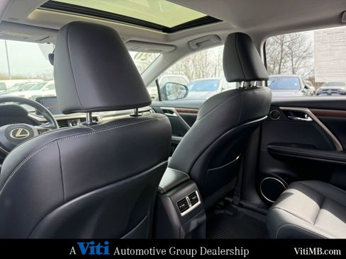 Used 2020 Lexus RX 450hL AWD w/ Premium Package image 21