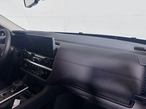 New 2026 Nissan Pathfinder SL AWD/4WD image 29