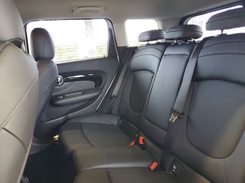 Used 2023 MINI Cooper Clubman S FWD image 8