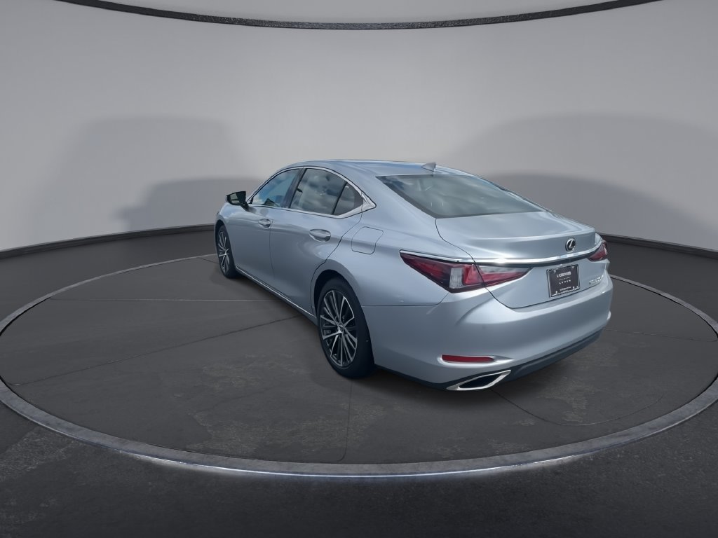 Used 2025 Lexus ES 350 w/ Premium Package FWD image 7