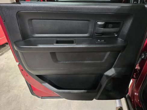 Used 2015 RAM 1500 Express image 29