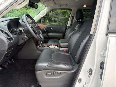 Used 2023 Nissan Armada SL w/ Captain's Chairs Package RWD image 11