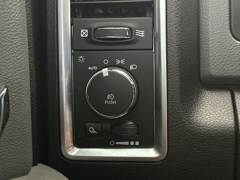 Used 2020 RAM 1500 Classic Warlock AWD/4WD image 31