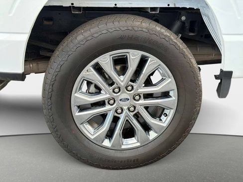 Used 2025 Ford F150 Lariat w/ Tow/Haul Package AWD/4WD image 19
