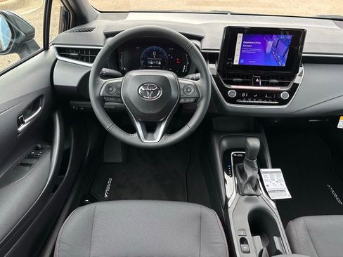Used 2026 Toyota Corolla SE image 9