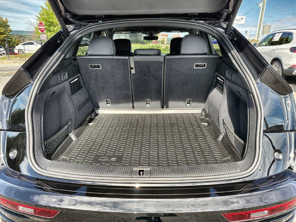 Used 2024 Audi Q5 2.0T Premium Plus w/ Premium Plus Package AWD/4WD image 27