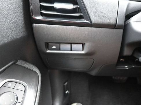 Used 2026 Nissan Sentra SR w/ Floor Mat Package FWD image 13