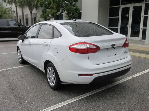Used 2019 Ford Fiesta S FWD image 3