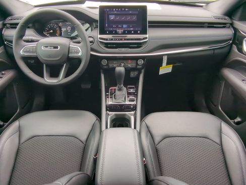 New 2026 Jeep Compass Latitude AWD/4WD image 13