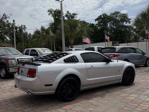 Used 2006 Ford Mustang GT RWD image 5