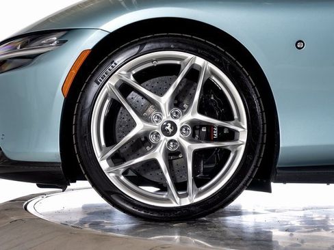 Certified 2024 Ferrari Roma Spider image 18