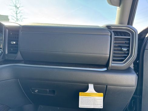 New 2026 GMC Sierra 1500 Elevation image 23