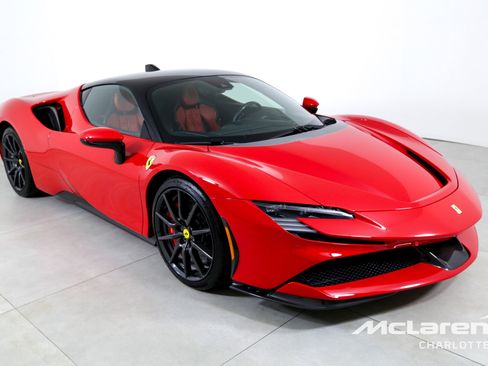 Used 2021 Ferrari SF90 Stradale image 3