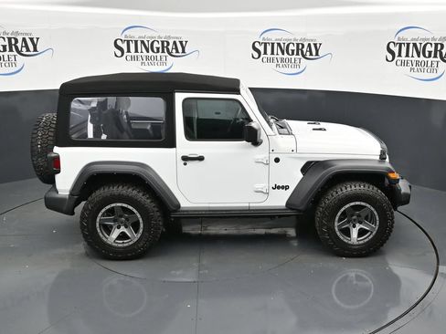 Used 2024 Jeep Wrangler Sport AWD/4WD image 25