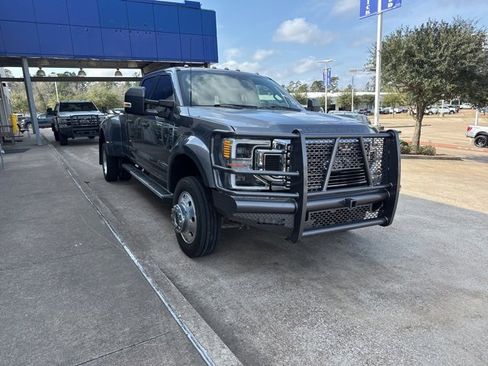 Used 2022 Ford F450 Lariat w/ Lariat Ultimate Package image 2