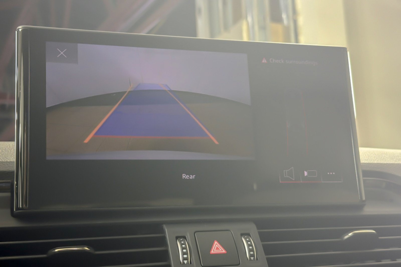 Used 2023 Audi Q5 2.0T Premium w/ Convenience Package AWD/4WD image 17