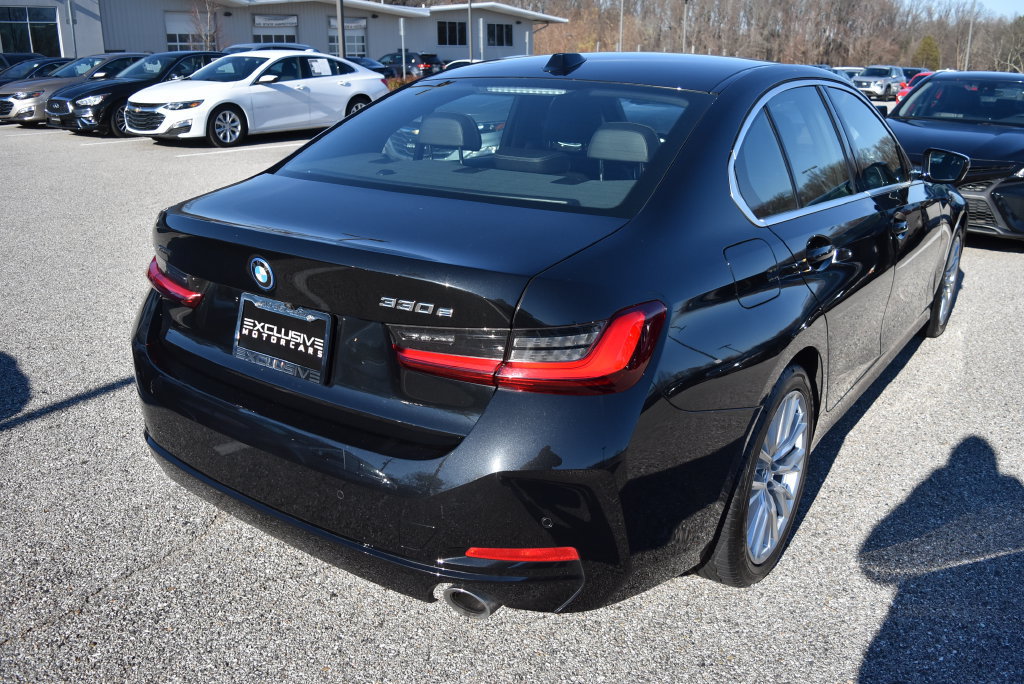 Used 2024 BMW 330e xDrive AWD/4WD image 8