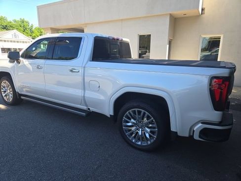 Used 2019 GMC Sierra 1500 Denali w/ Denali Ultimate Package AWD/4WD image 3