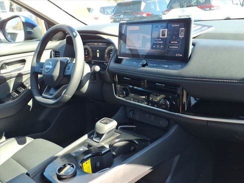 Used 2026 Nissan Rogue SL image 24