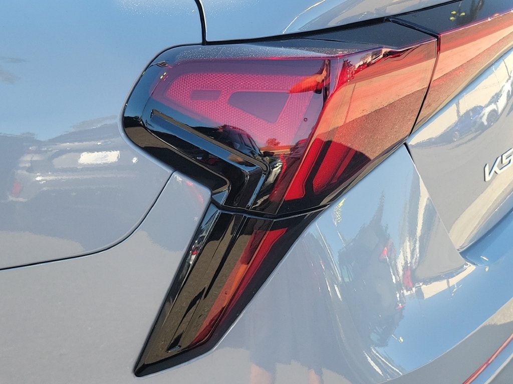 New 2027 Kia K5 GT-Line FWD image 7