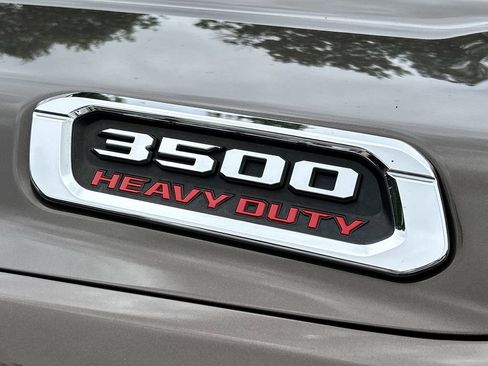 Used 2019 RAM 3500 Laramie AWD/4WD image 9